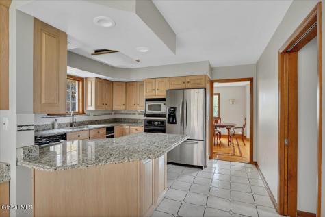 1306 Putnam Road Schenectady NY 12306
