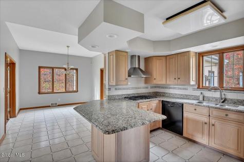 1306 Putnam Road Schenectady NY 12306