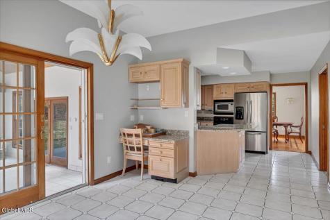 1306 Putnam Road Schenectady NY 12306