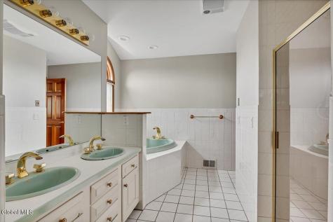 1306 Putnam Road Schenectady NY 12306