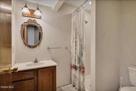 1306 Putnam Road Schenectady NY 12306