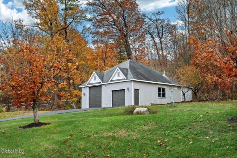 1306 Putnam Road Schenectady NY 12306