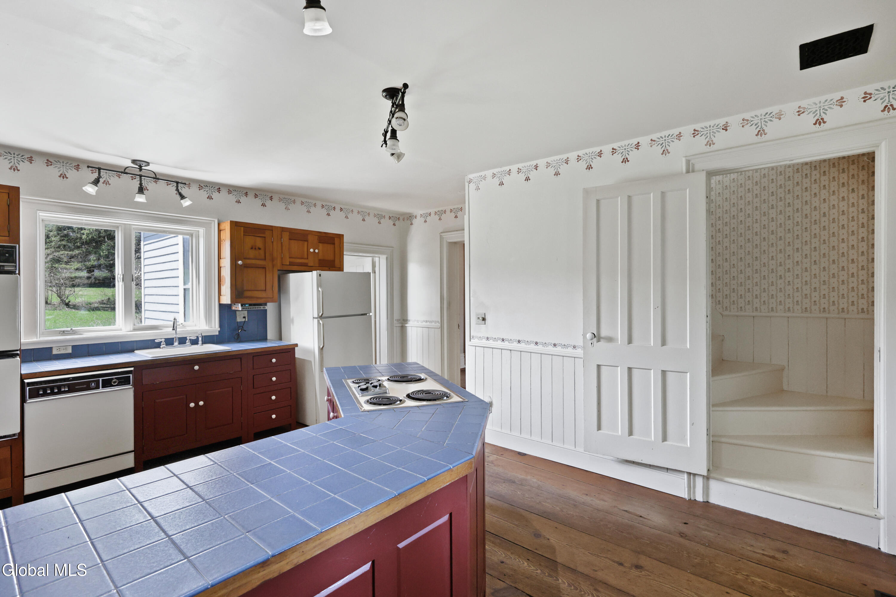 4268 Frederick Road Altamont NY 12009