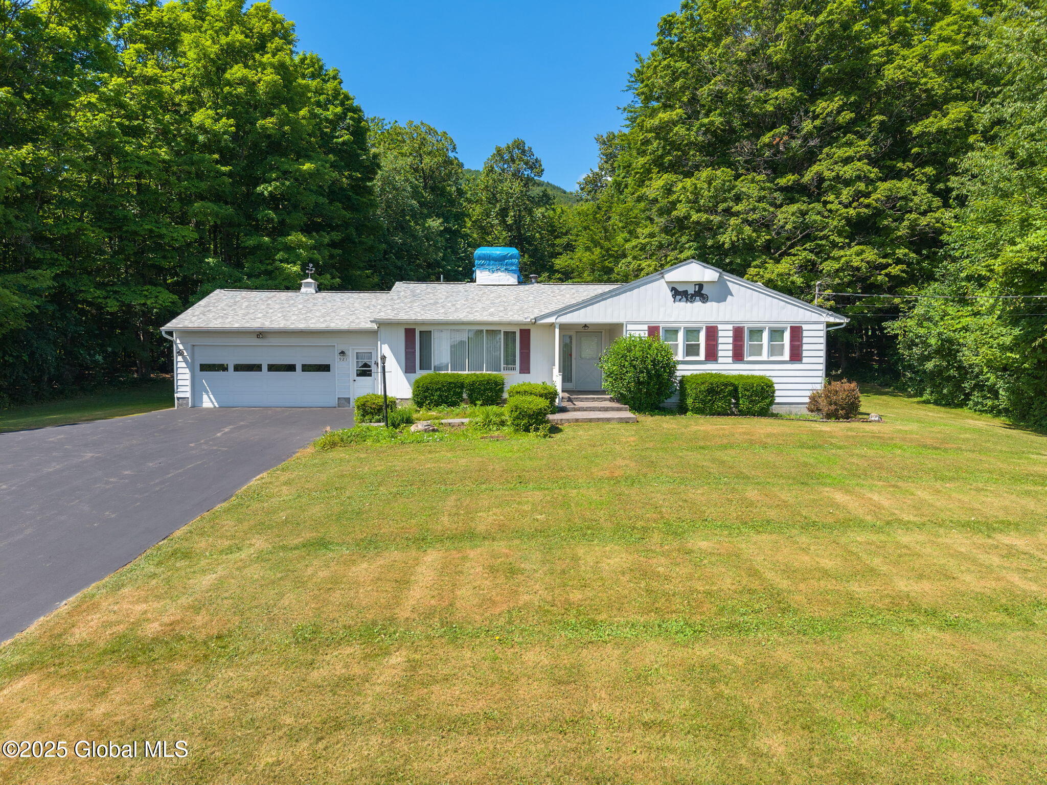 921 Altamont Voorheesville Road Altamont NY 12009