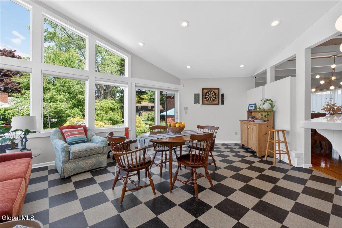218 Ormond Street Albany NY 12208