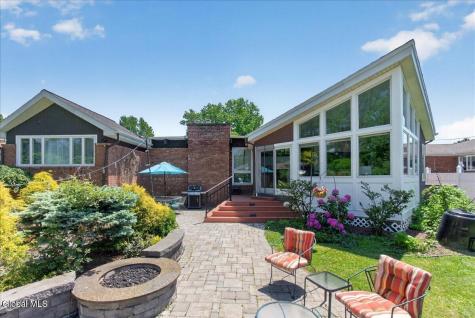 218 Ormond Street Albany NY 12208