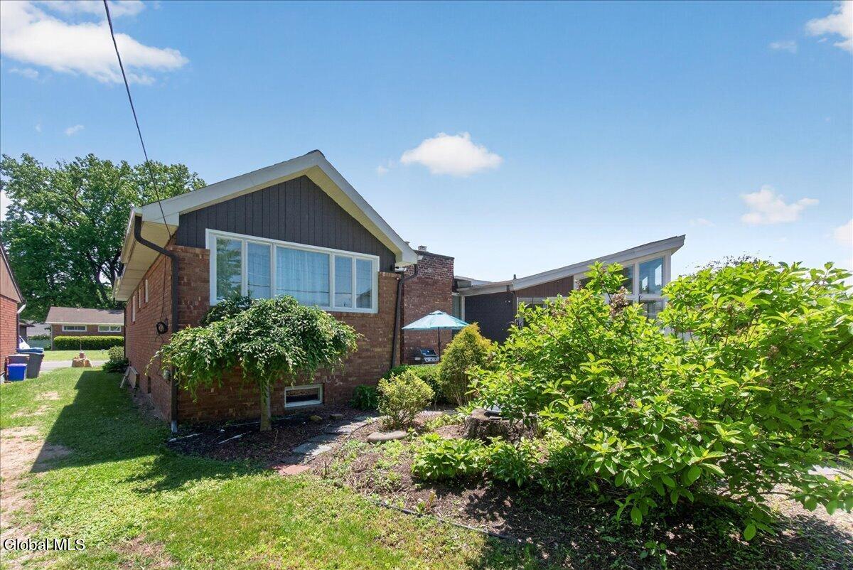 218 Ormond Street Albany NY 12208