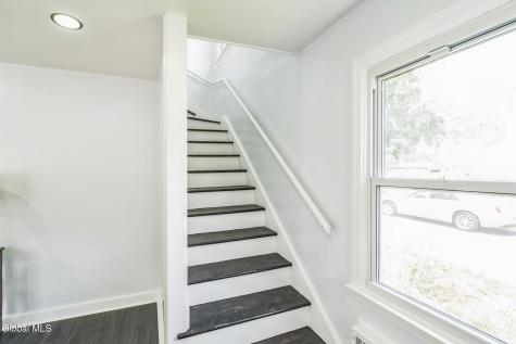 118 Winnie Street Albany NY 12208
