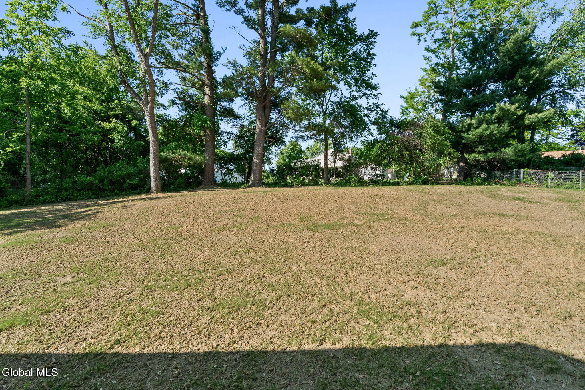 21 Laury Lane Schenectady NY 12302