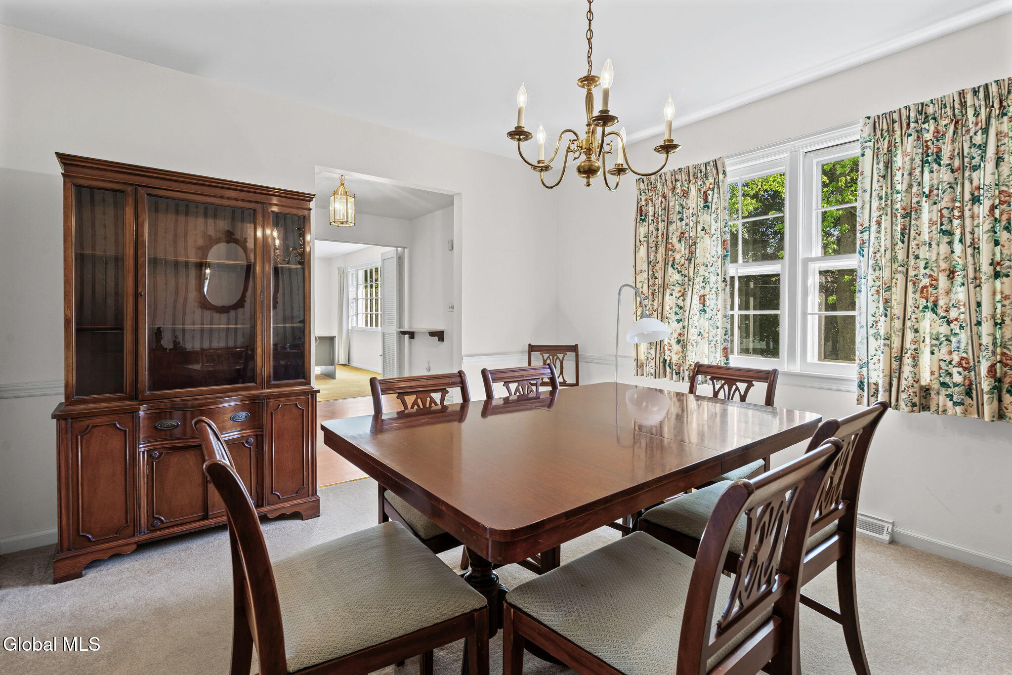 21 Laury Lane Schenectady NY 12302