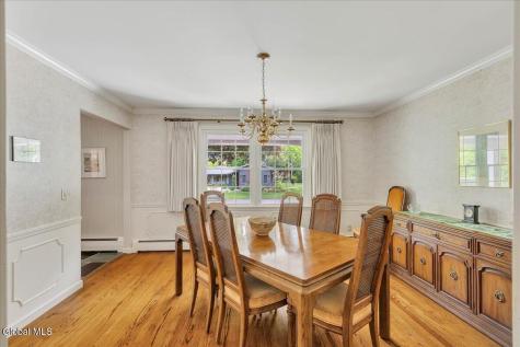 8 Upper Ball Court Menands NY 12204