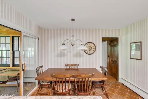8 Upper Ball Court Menands NY 12204
