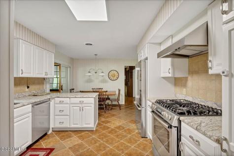 8 Upper Ball Court Menands NY 12204