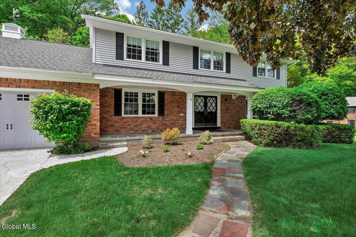 8 Upper Ball Court Menands NY 12204
