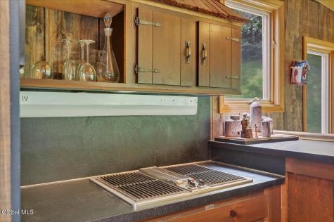 8 Upper Ball Court Menands NY 12204