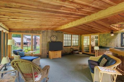 8 Upper Ball Court Menands NY 12204