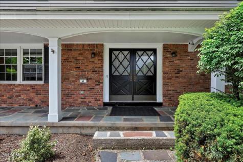 8 Upper Ball Court Menands NY 12204