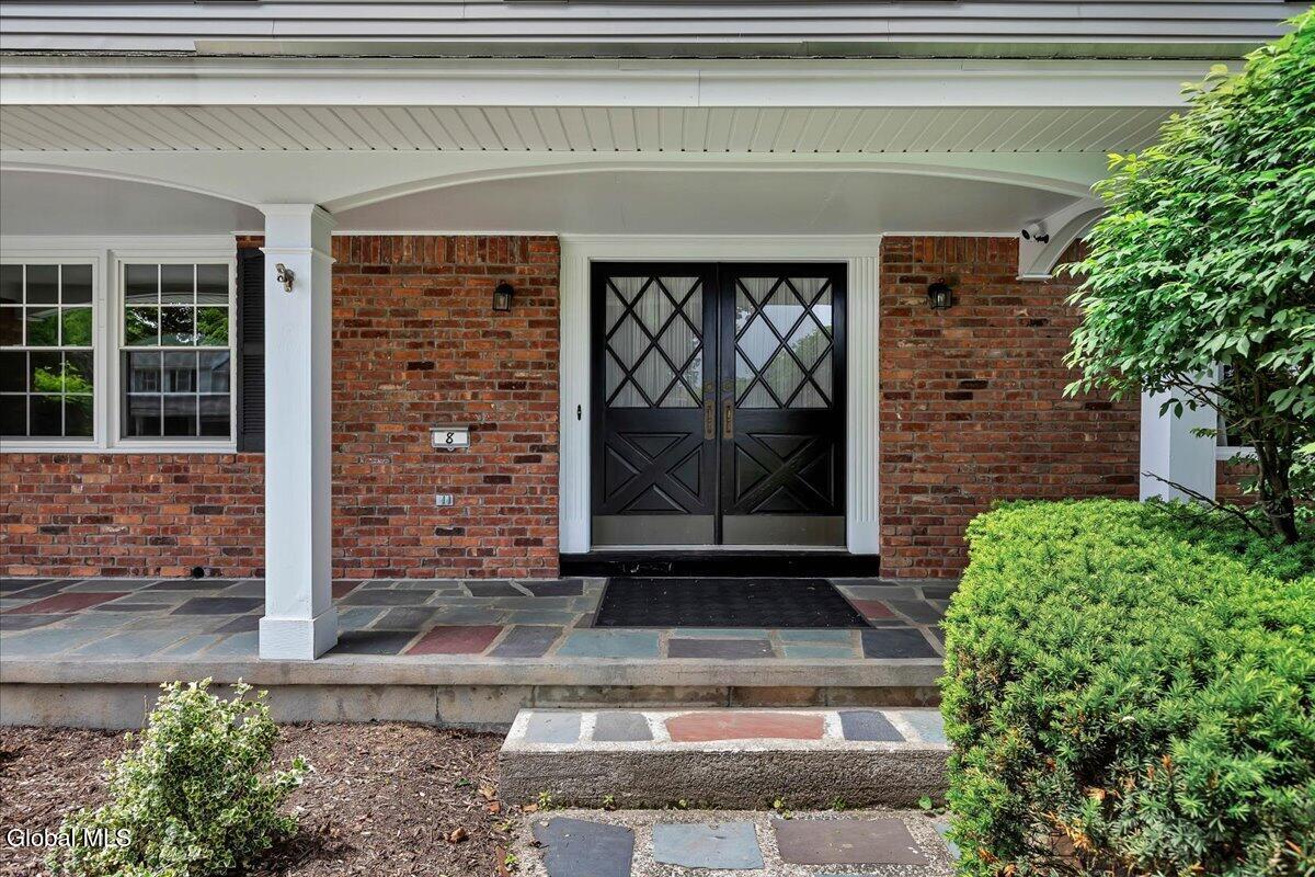 8 Upper Ball Court Menands NY 12204