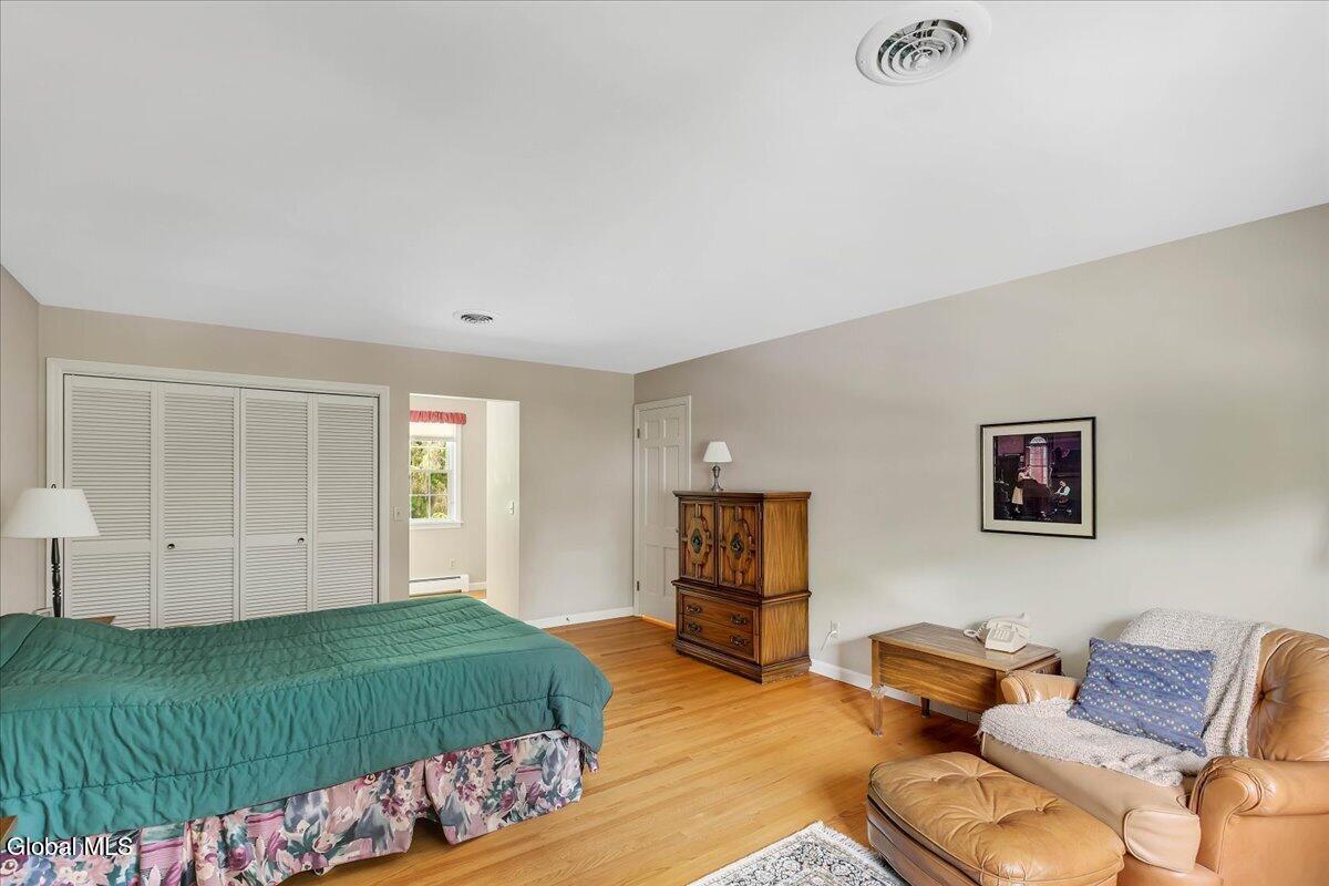 8 Upper Ball Court Menands NY 12204