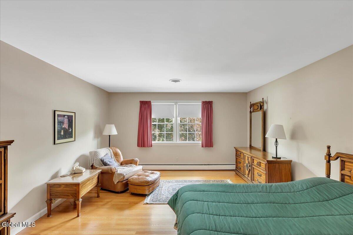 8 Upper Ball Court Menands NY 12204