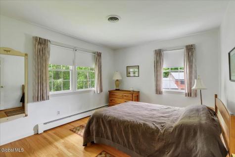 8 Upper Ball Court Menands NY 12204