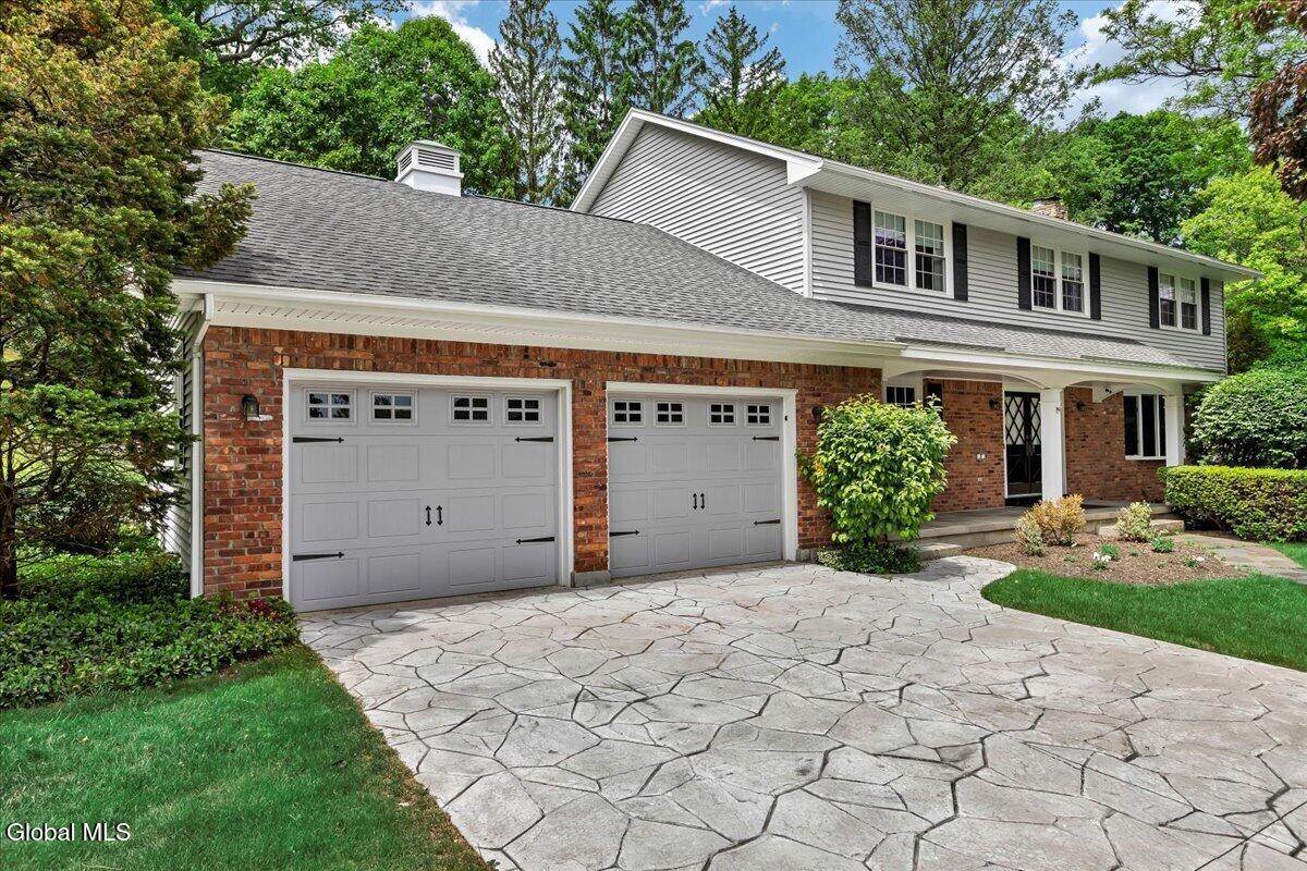 8 Upper Ball Court Menands NY 12204