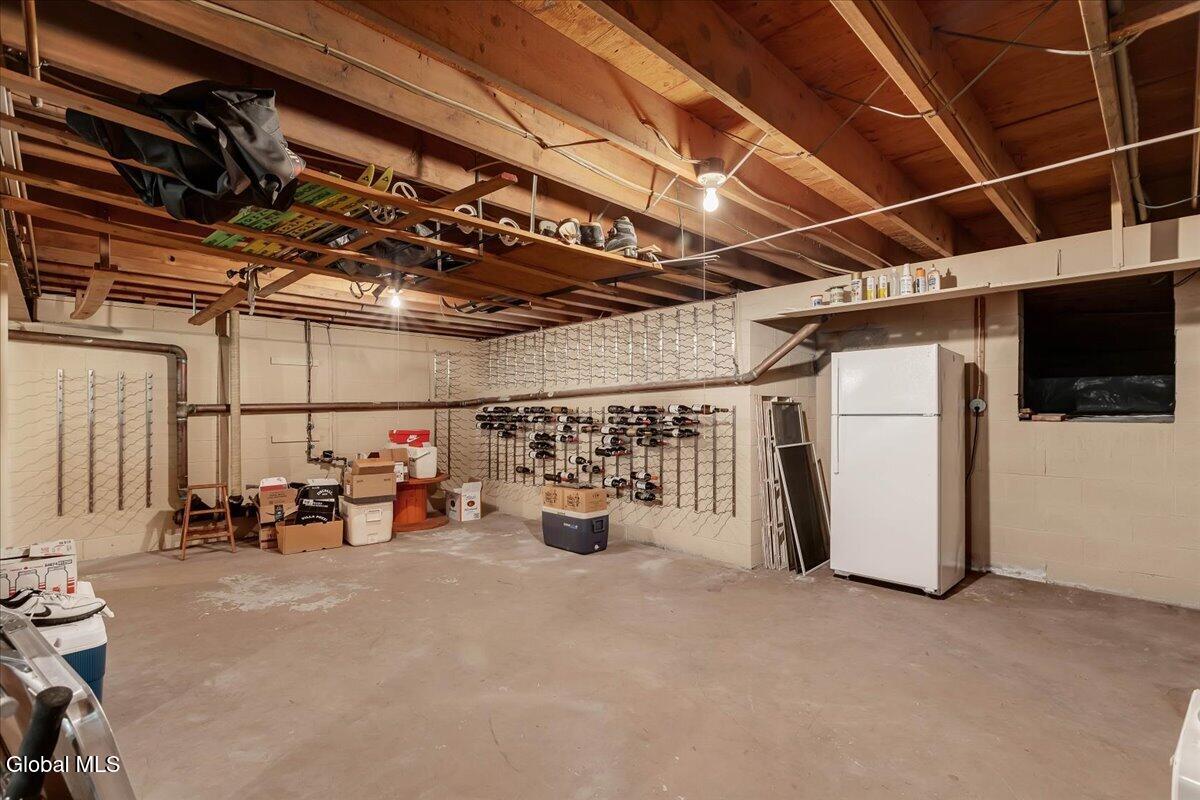 8 Upper Ball Court Menands NY 12204