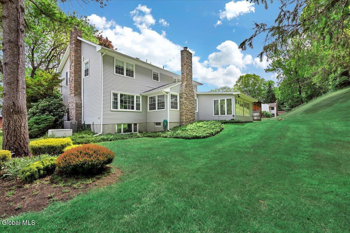 8 Upper Ball Court Menands NY 12204