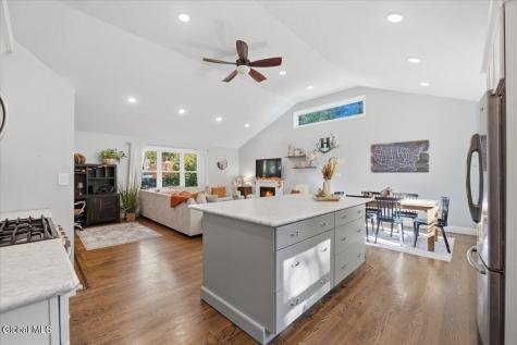 403 Ridgehill Road Schenectady NY 12303