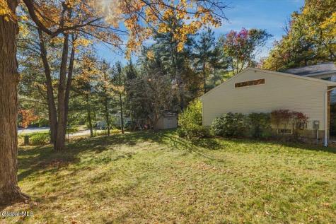 403 Ridgehill Road Schenectady NY 12303
