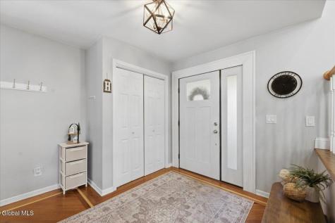 403 Ridgehill Road Schenectady NY 12303