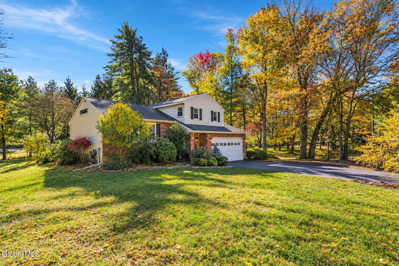 403 Ridgehill Road Schenectady NY 12303