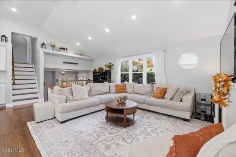 403 Ridgehill Road Schenectady NY 12303