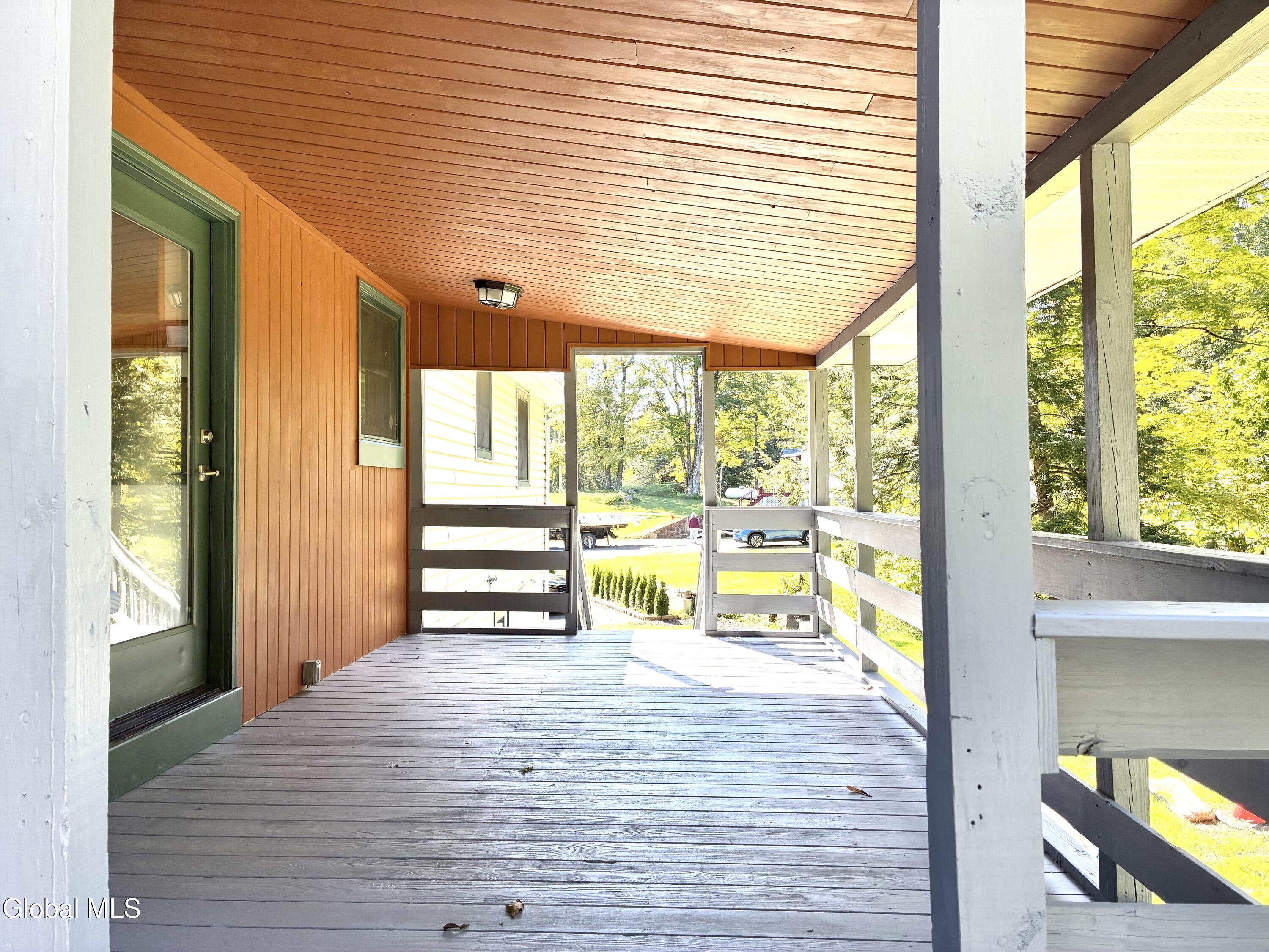 14073 New York 22 Clemons NY 12819