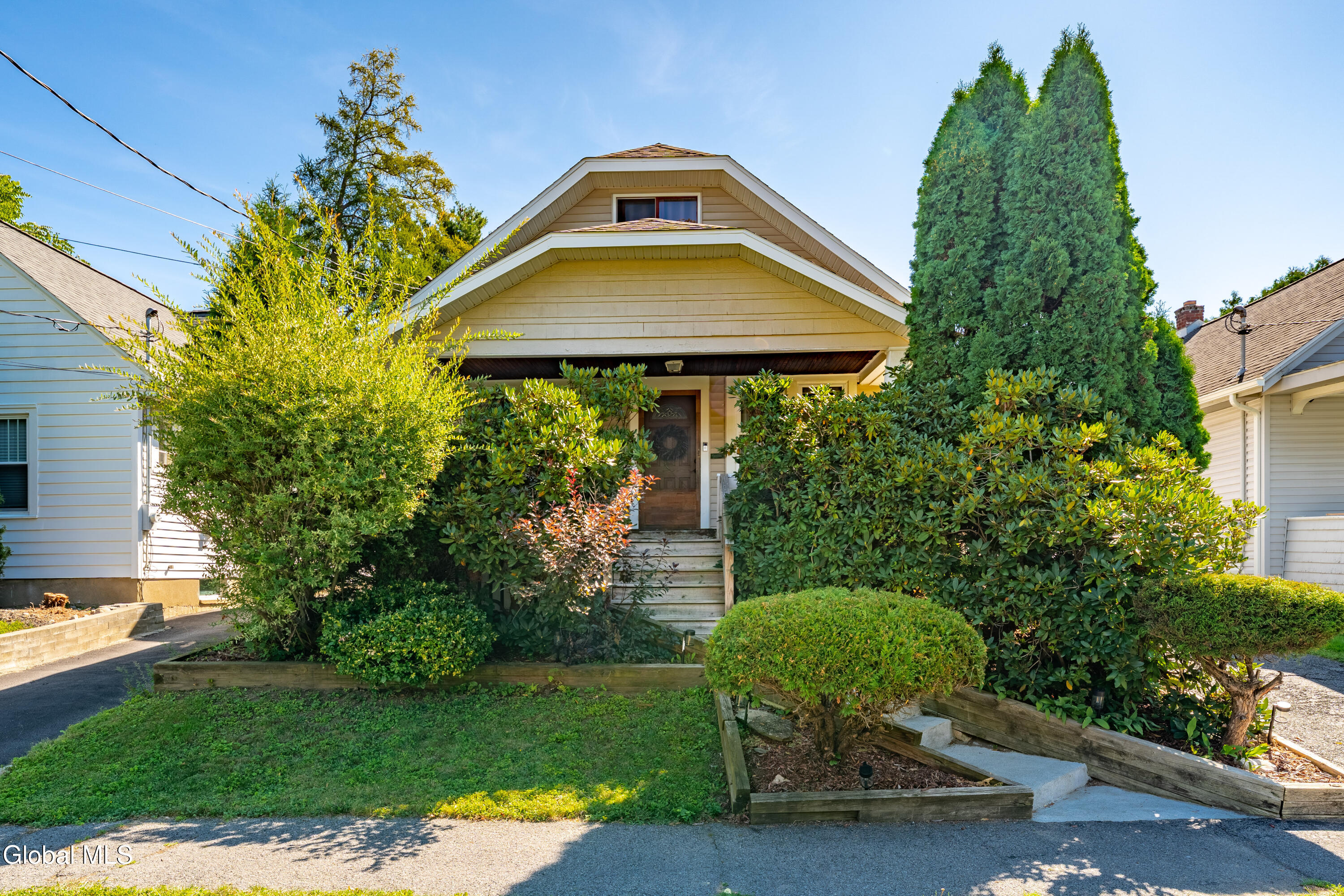1472 Lexington Avenue Schenectady NY 12309