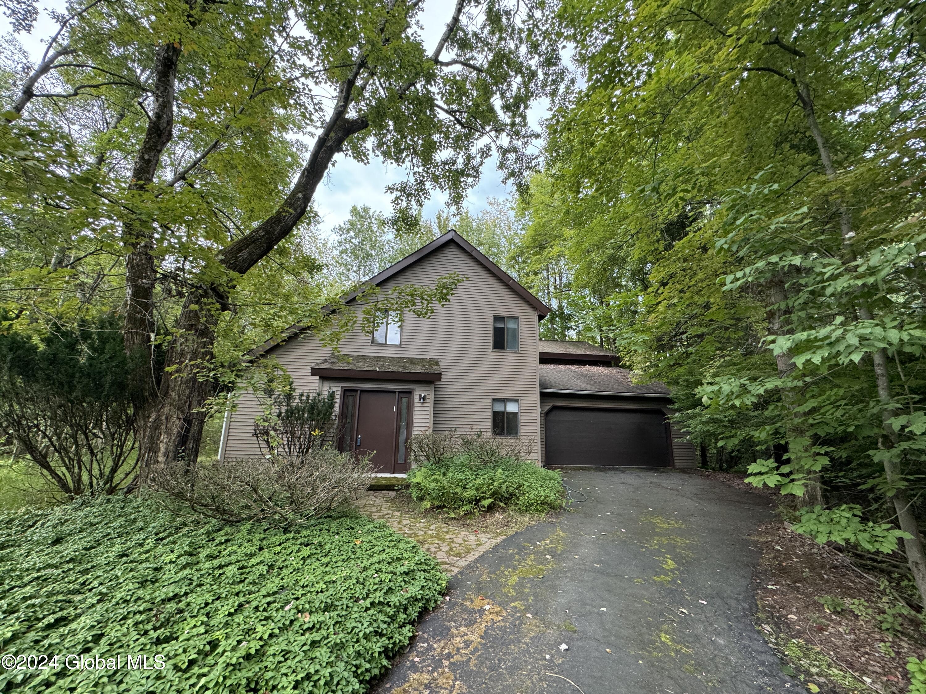 1 Durham Way Clifton Park NY 12065