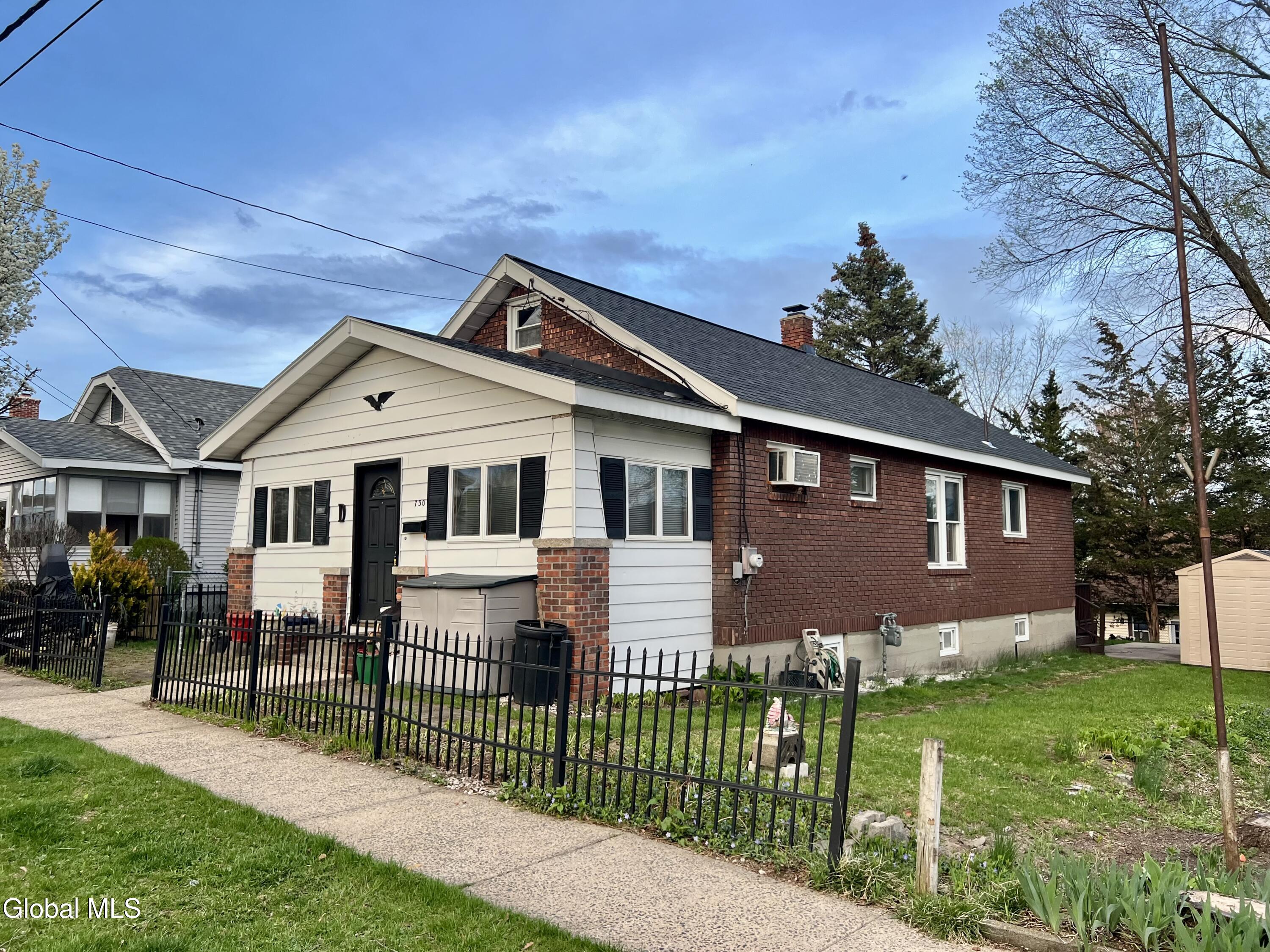 730 8th Avenue Watervliet NY 12189