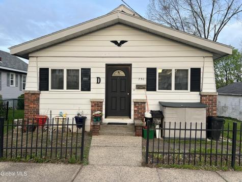 730 8th Avenue Watervliet NY 12189