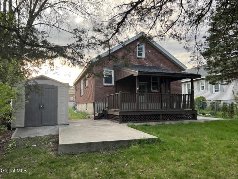 730 8th Avenue Watervliet NY 12189