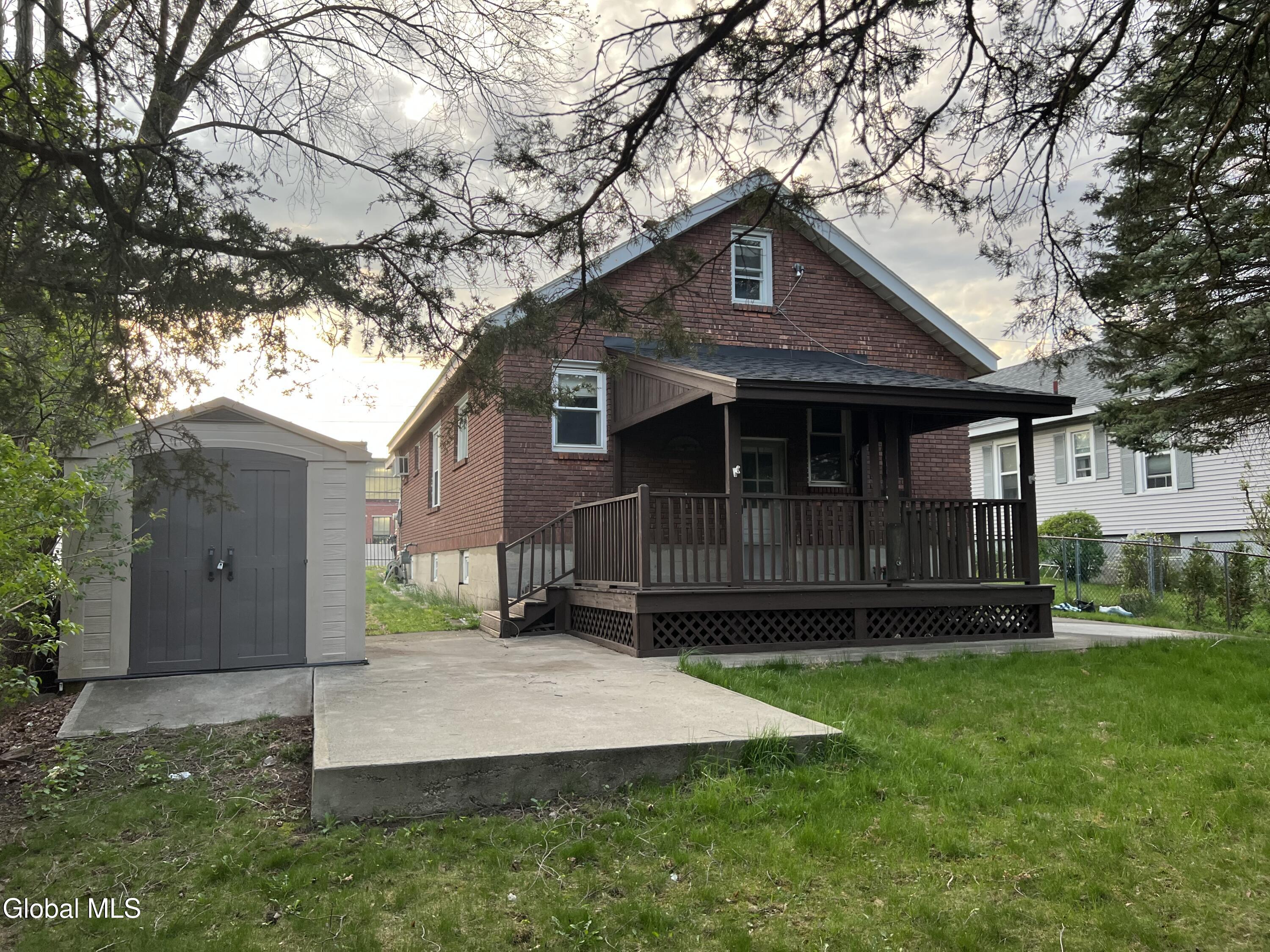 730 8th Avenue Watervliet NY 12189