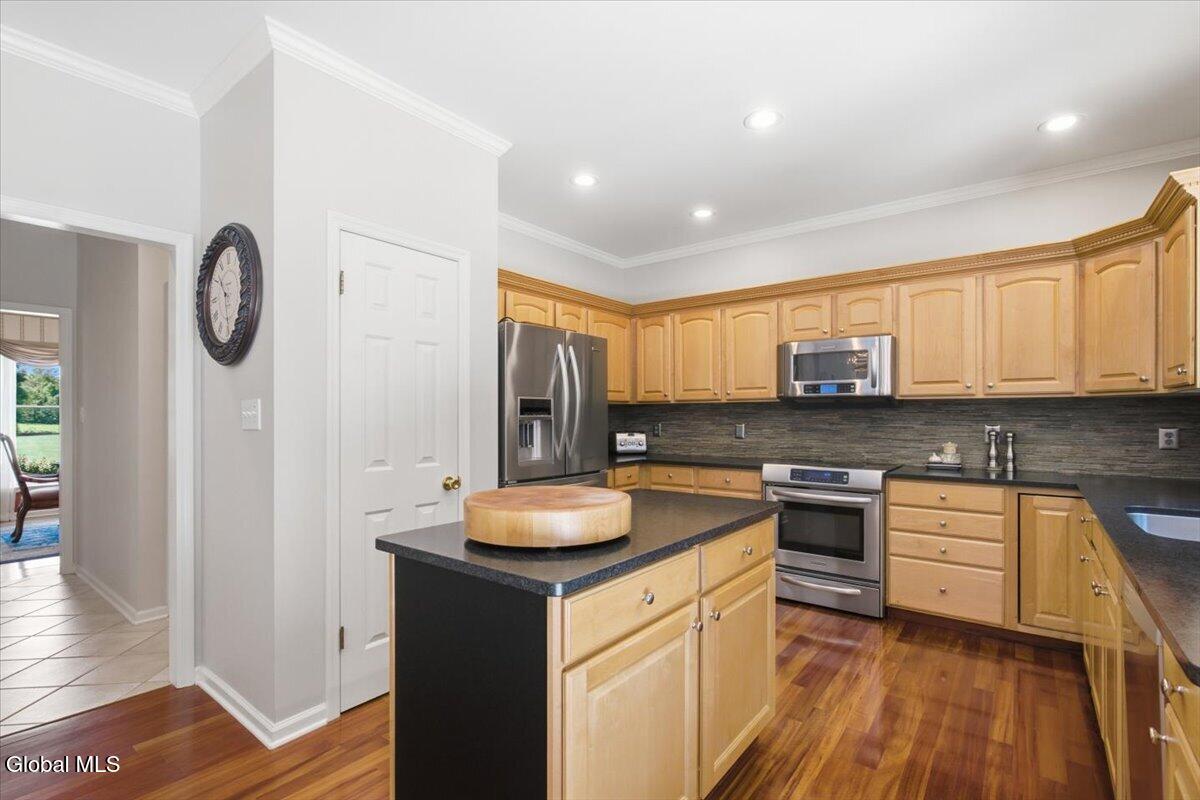 27 Mosall Drive Slingerlands NY 12159