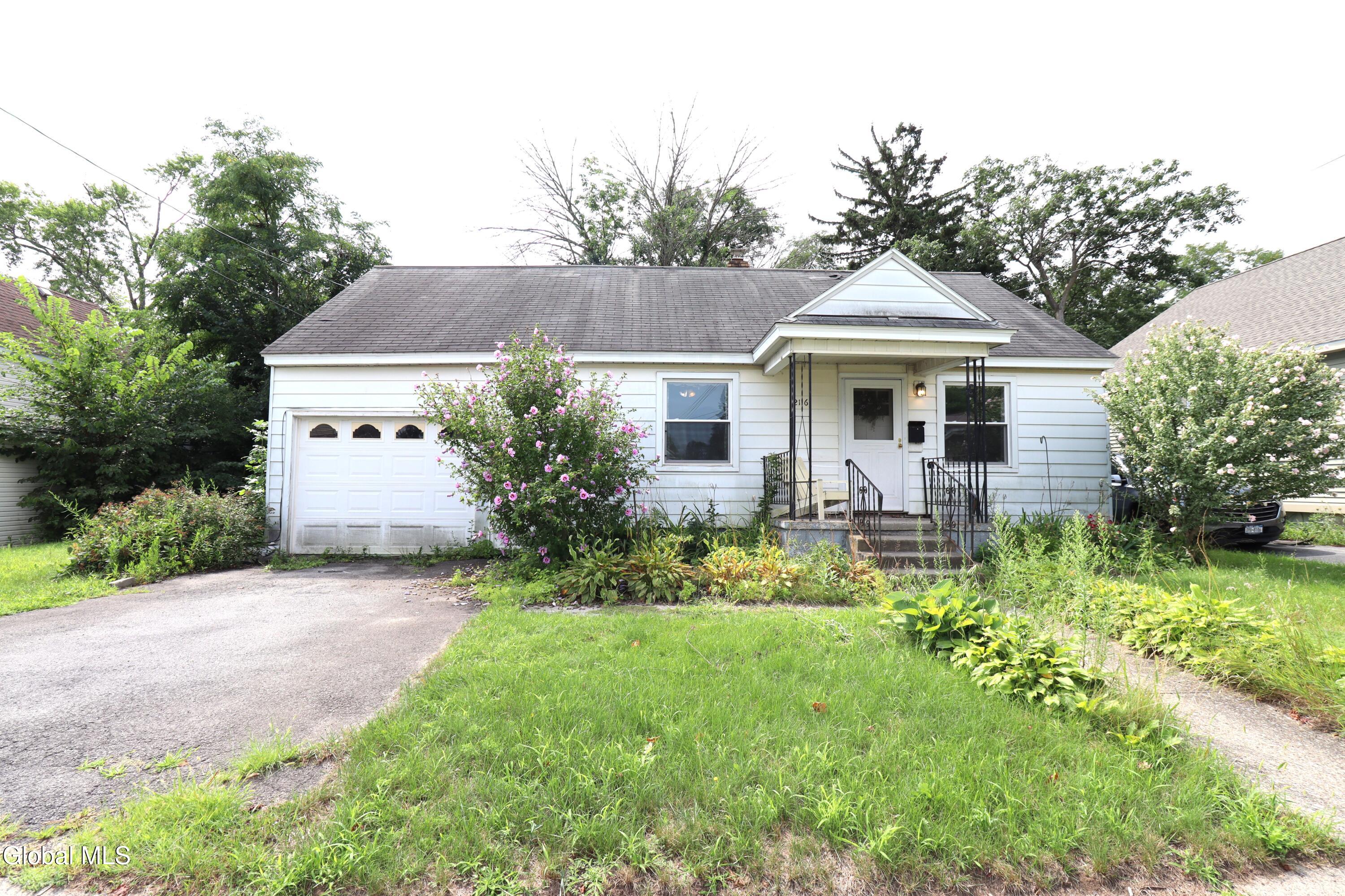 2116 Neil Street Schenectady NY 12306