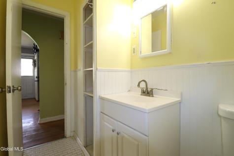 2116 Neil Street Schenectady NY 12306