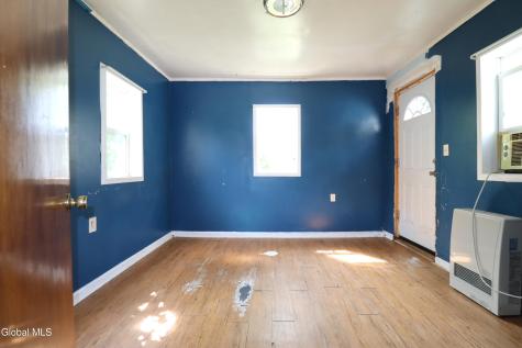 2116 Neil Street Schenectady NY 12306