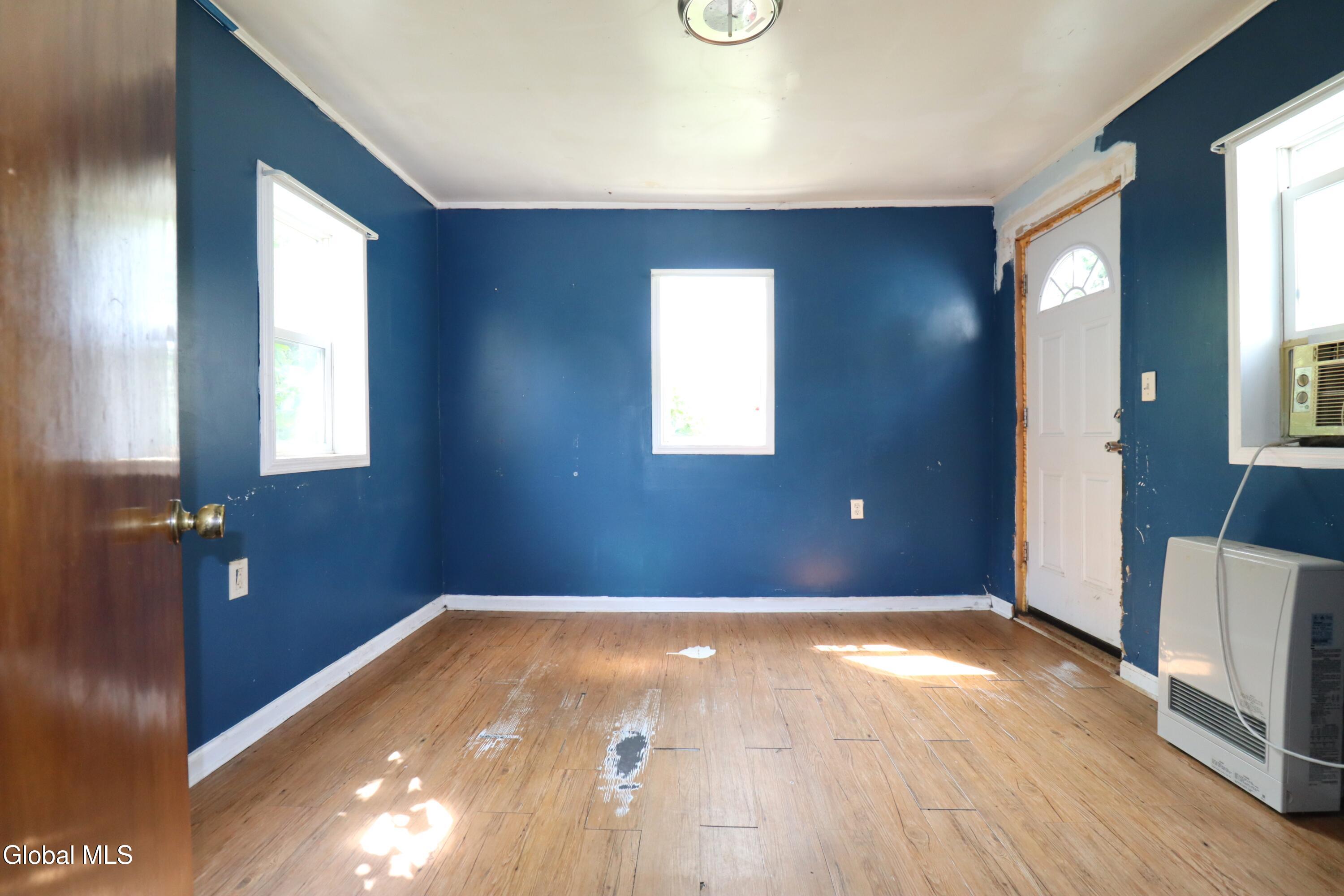 2116 Neil Street Schenectady NY 12306