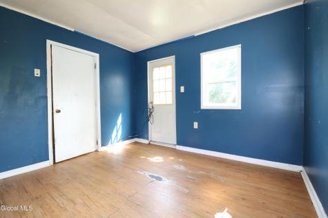 2116 Neil Street Schenectady NY 12306