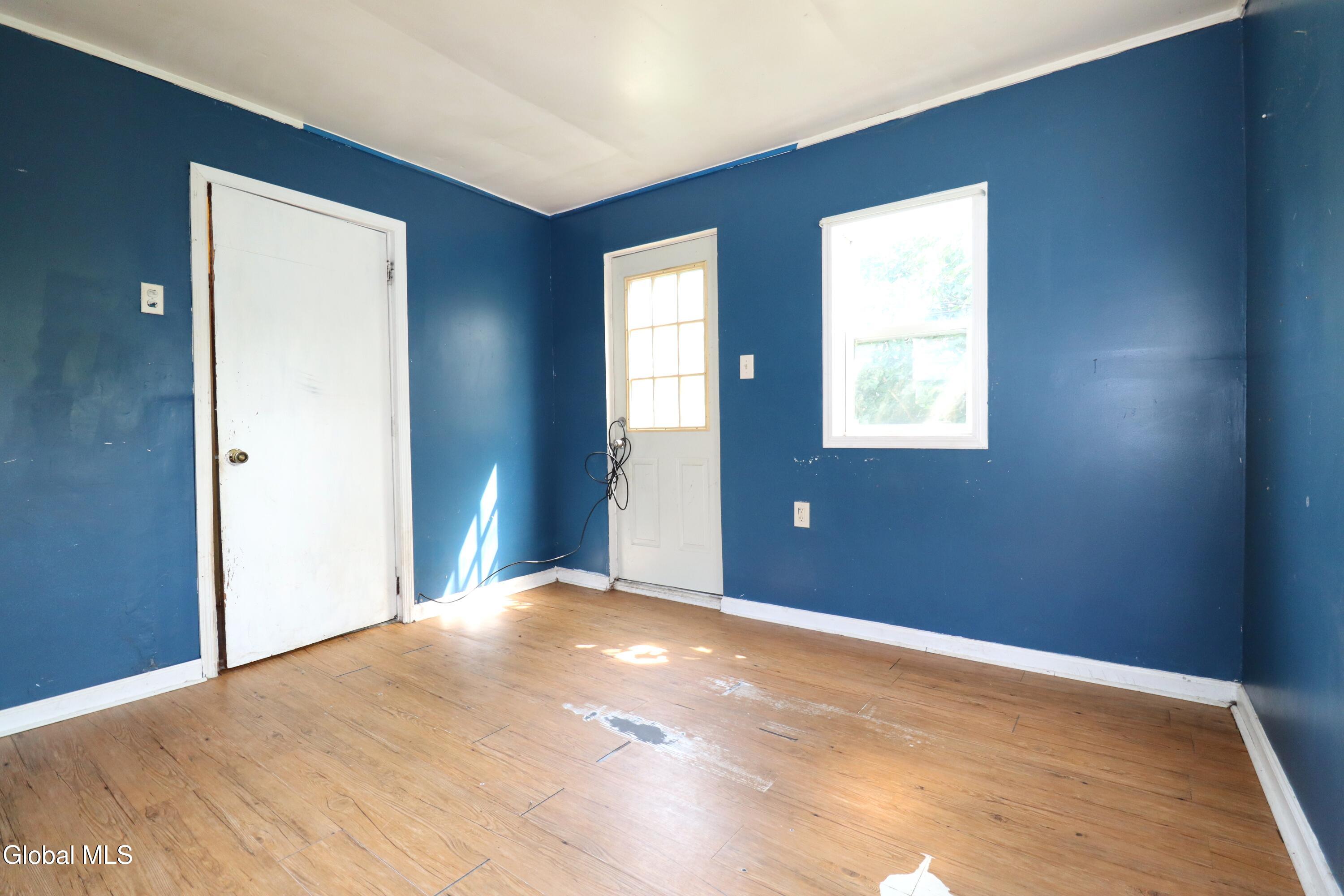 2116 Neil Street Schenectady NY 12306