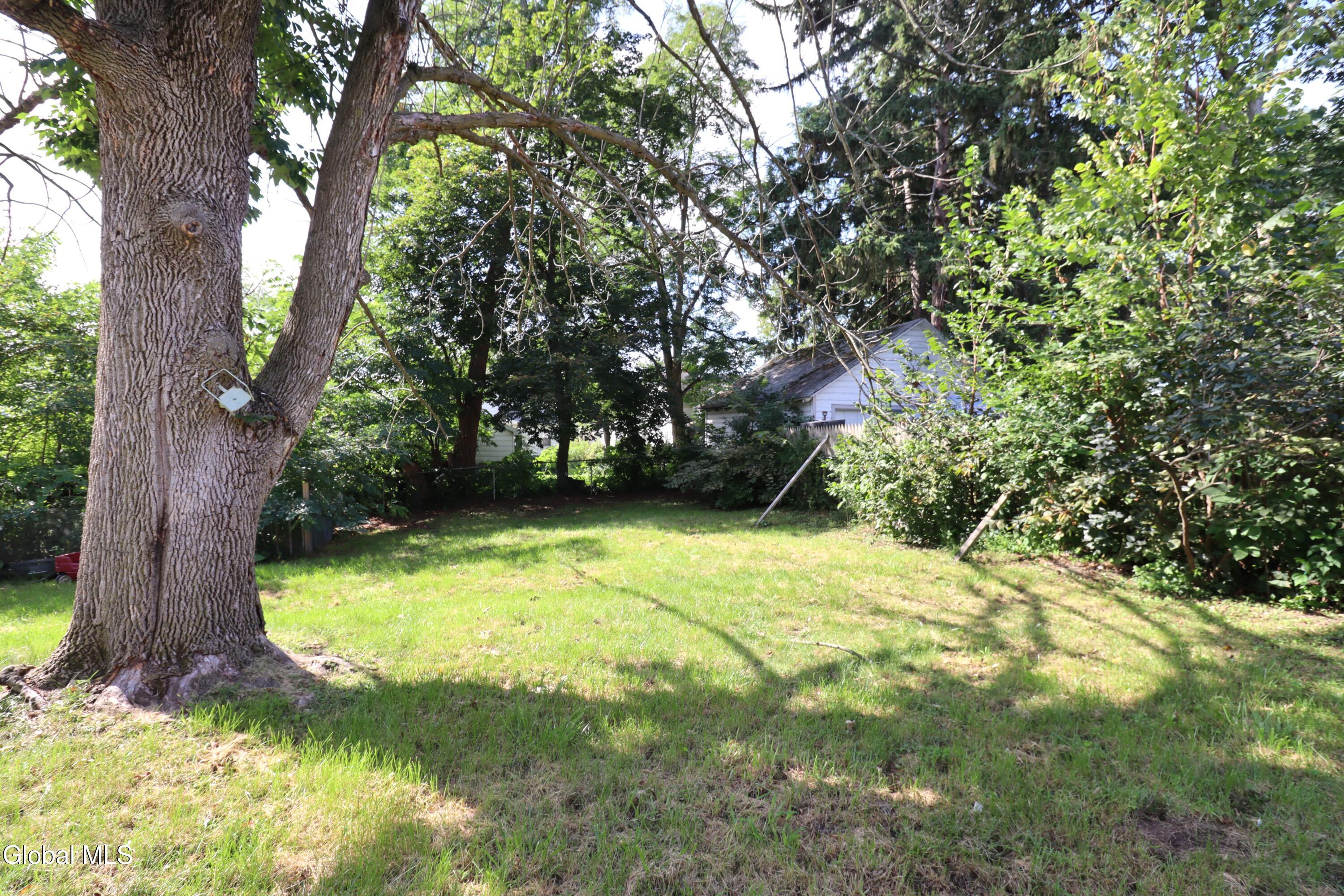 2116 Neil Street Schenectady NY 12306