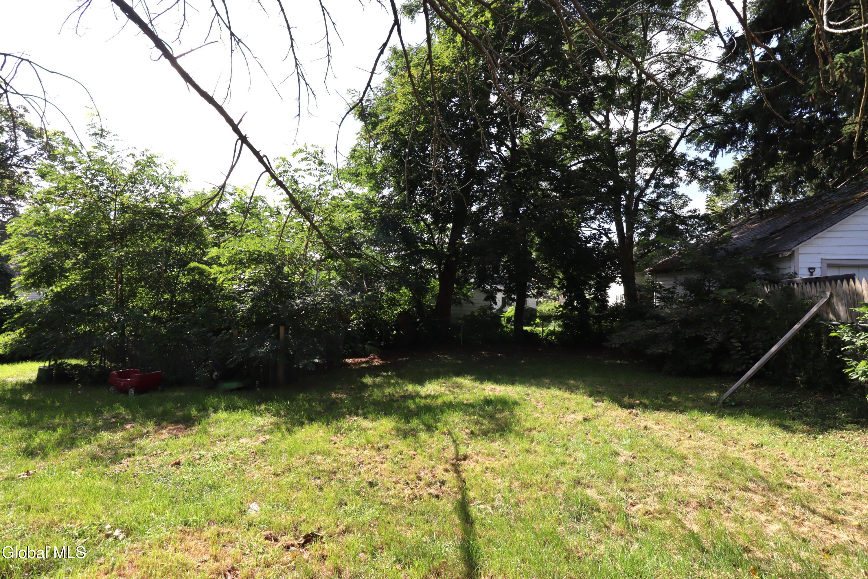 2116 Neil Street Schenectady NY 12306