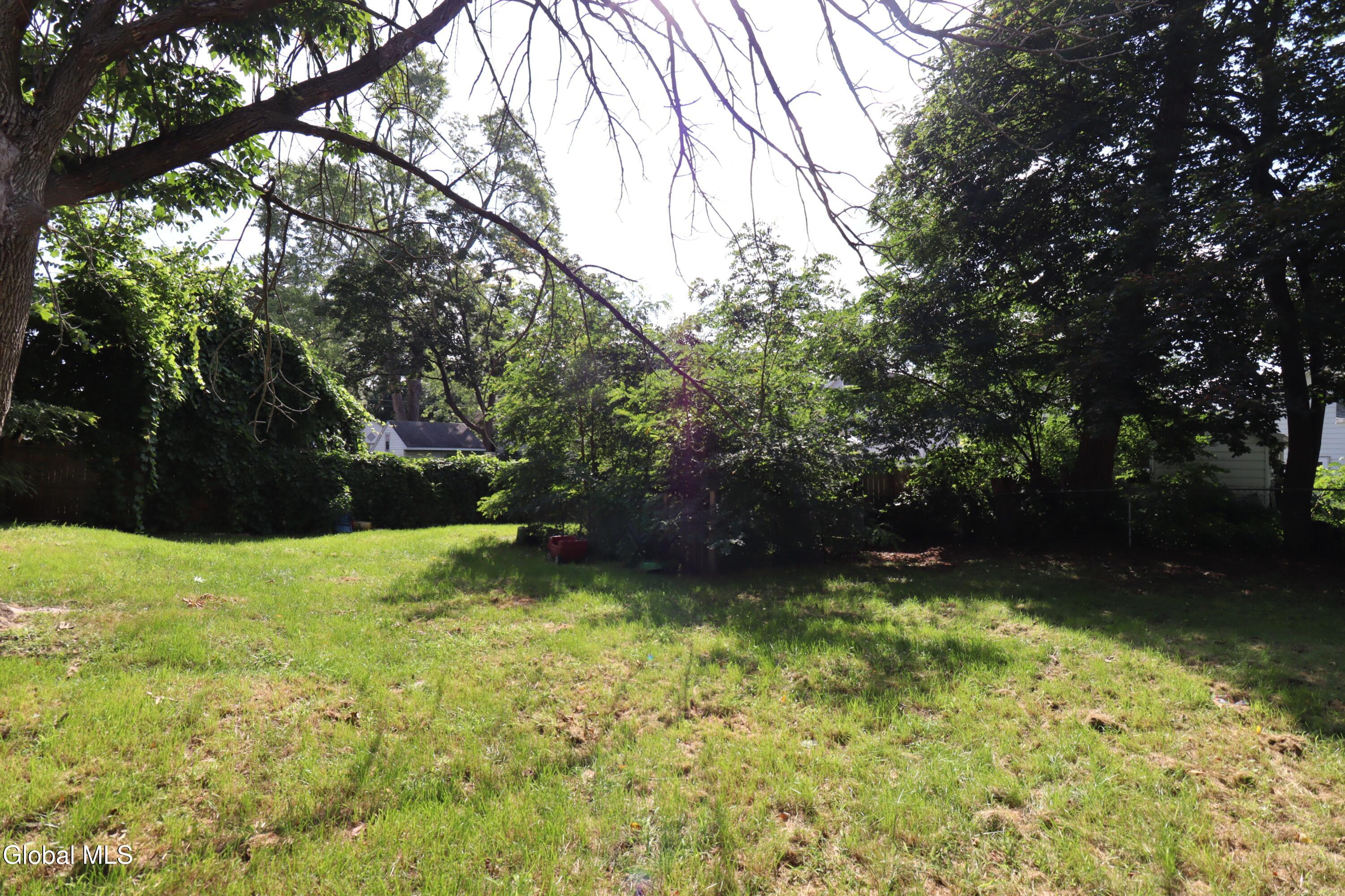 2116 Neil Street Schenectady NY 12306